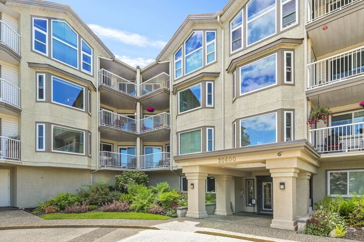 20600 53A Avenue 205 — photo 1