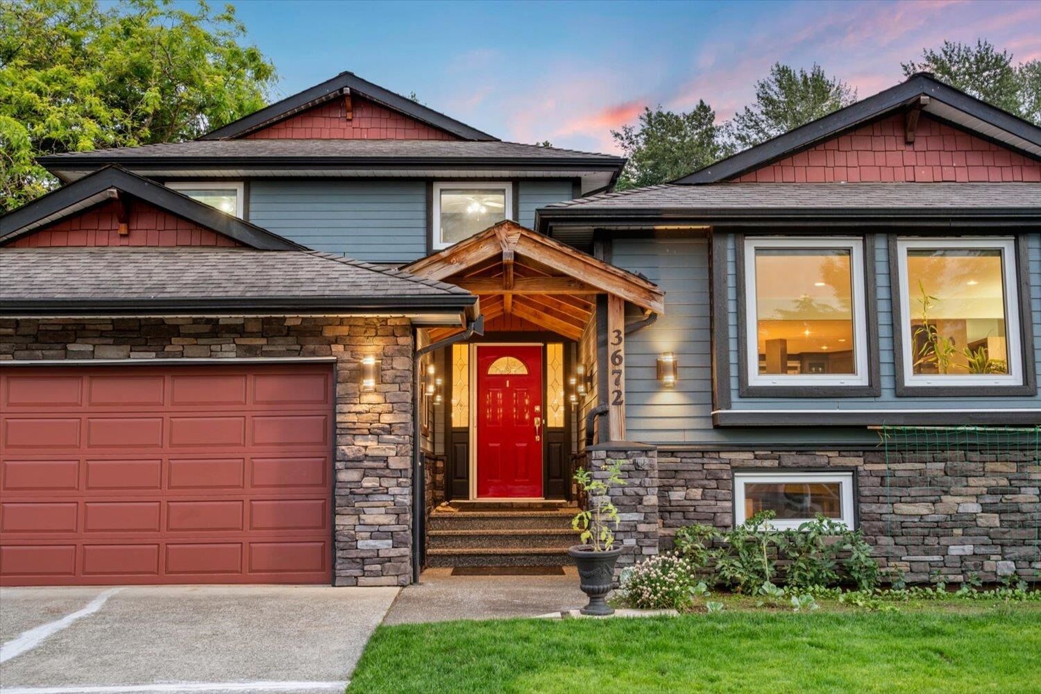Property Photo: 3672 Burnside Drive BC V3G 1H7