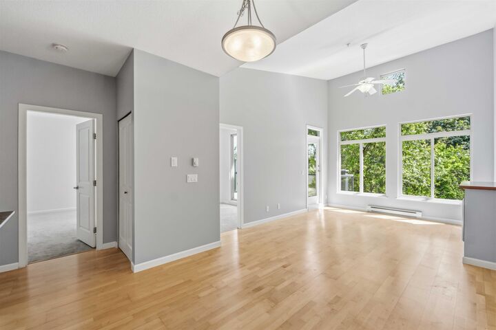 15385 101A Avenue 421 — photo 1