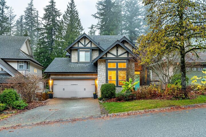 30 Hawthorn Drive — photo 1