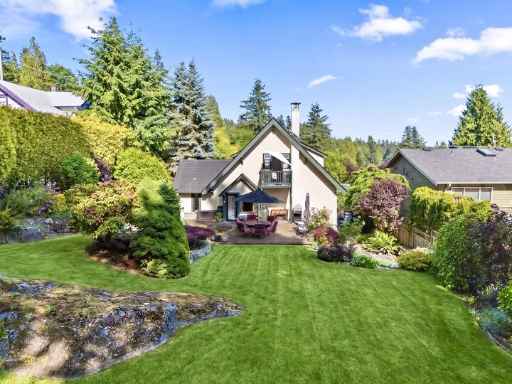 Property Photo: 445 N Oxley Street BC V7V 2L5