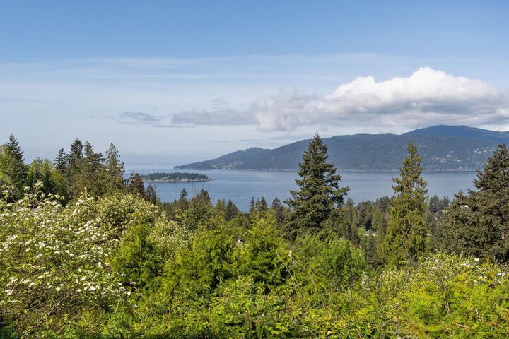 Property Photo: 5207 Aspen Drive BC V7W 2Z7