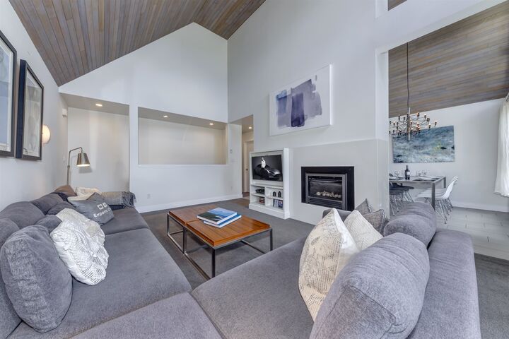 Property Photo: 4865 Painted Cliff Road 204 BC V0N 1B4