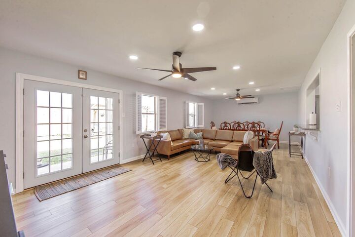 Property Photo:  413 Tanglewood Dr  LA 70364 