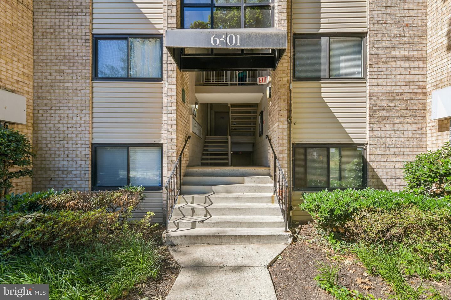 Property Photo: 6301 Hil Mar Drive 4-10 MD 20747