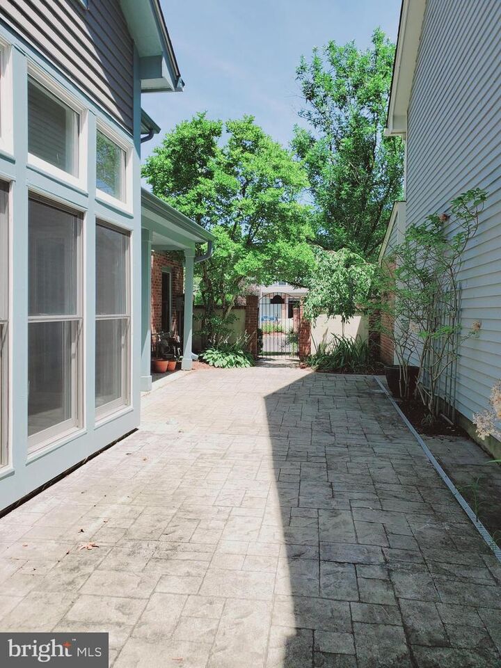 Property Photo:  7 Nottingham Circle  NJ 08540 