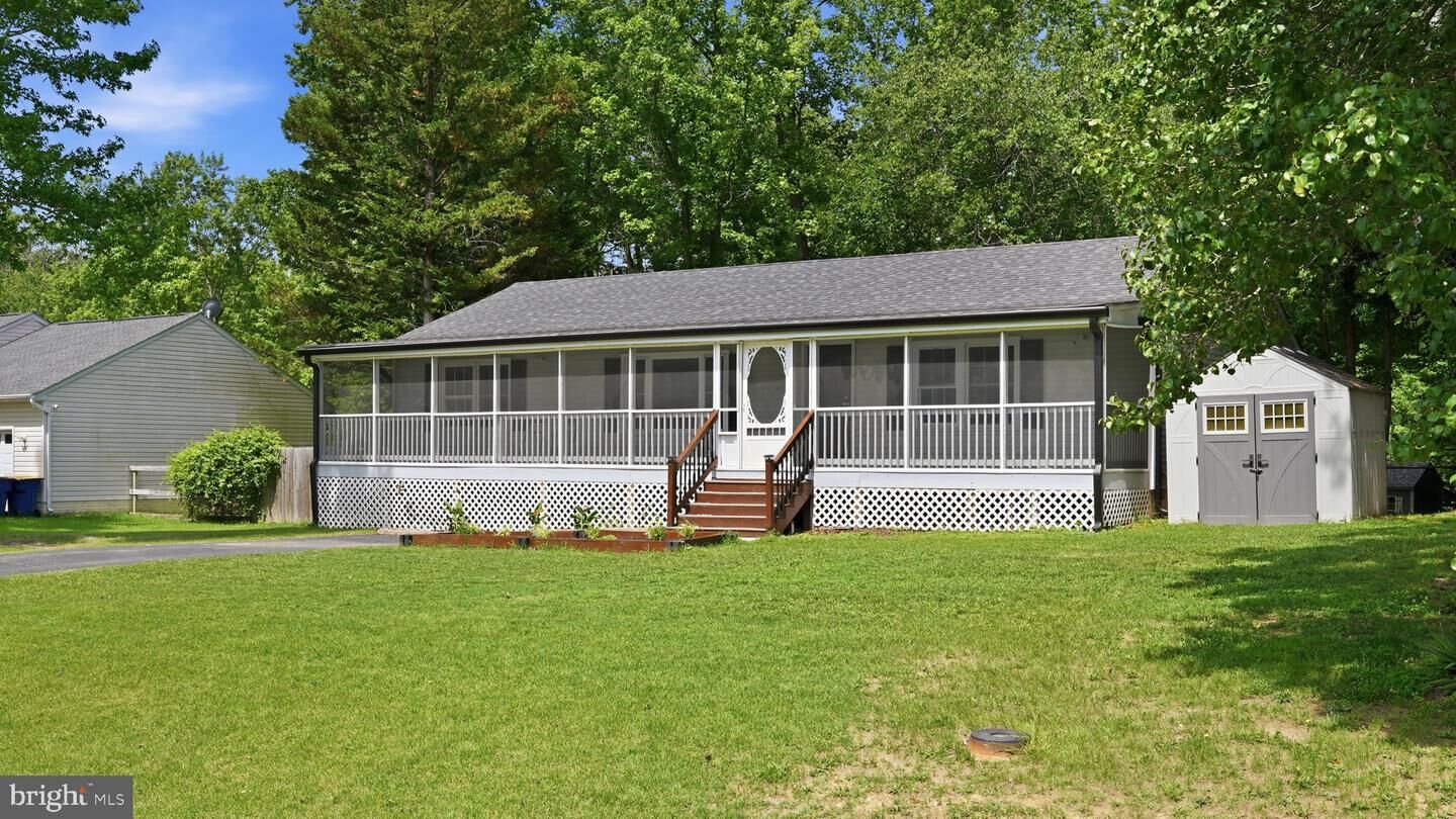 Property Photo: 11704 Camelot Way VA 22407