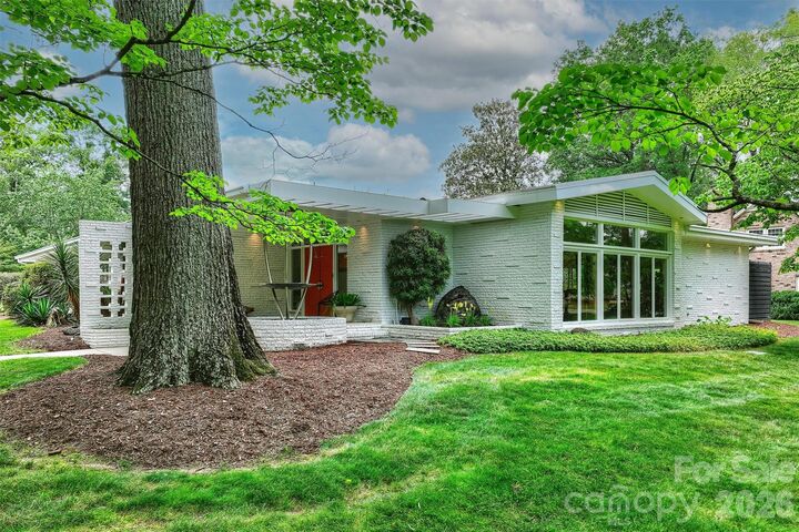 Property Photo:  1818 Cloister Drive  NC 28211 