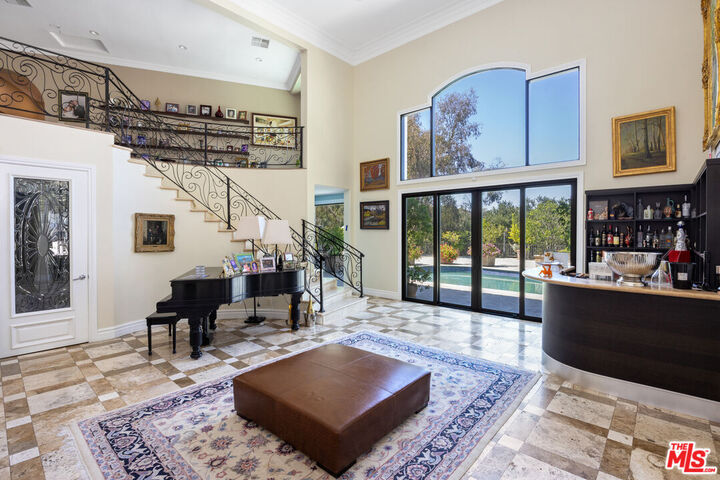 Property Photo: 13355 Mulholland Dr CA 90210