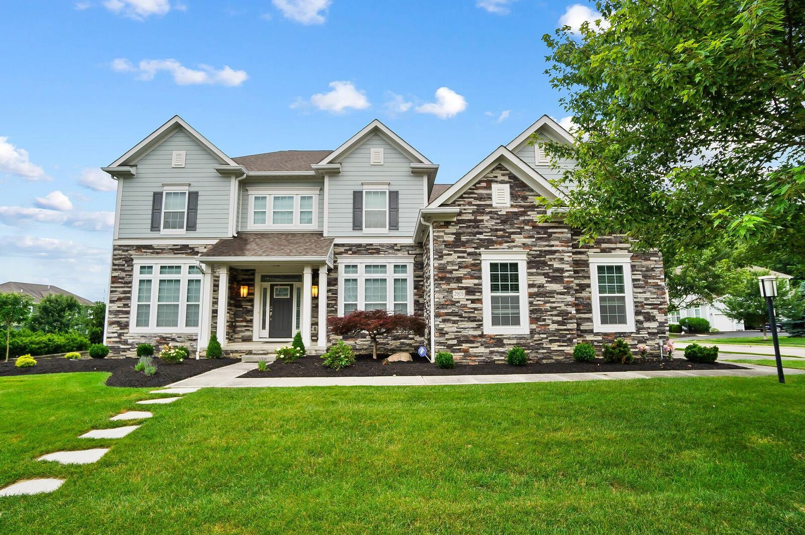 Property Photo: 2905 Highland Woods Boulevard OH 43054