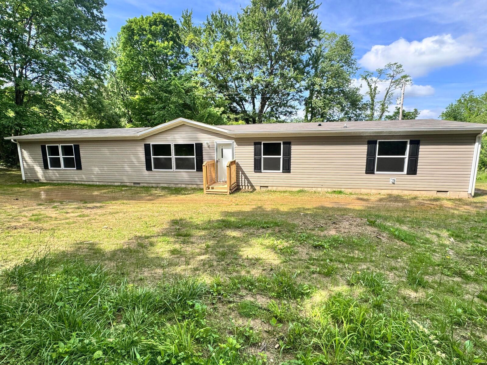 Property Photo:  4905 Hopewell Church SW Road  OH 43130 