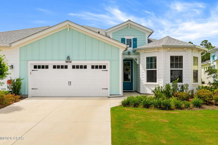 Property Photo: 9050 Parrot Place FL 32413