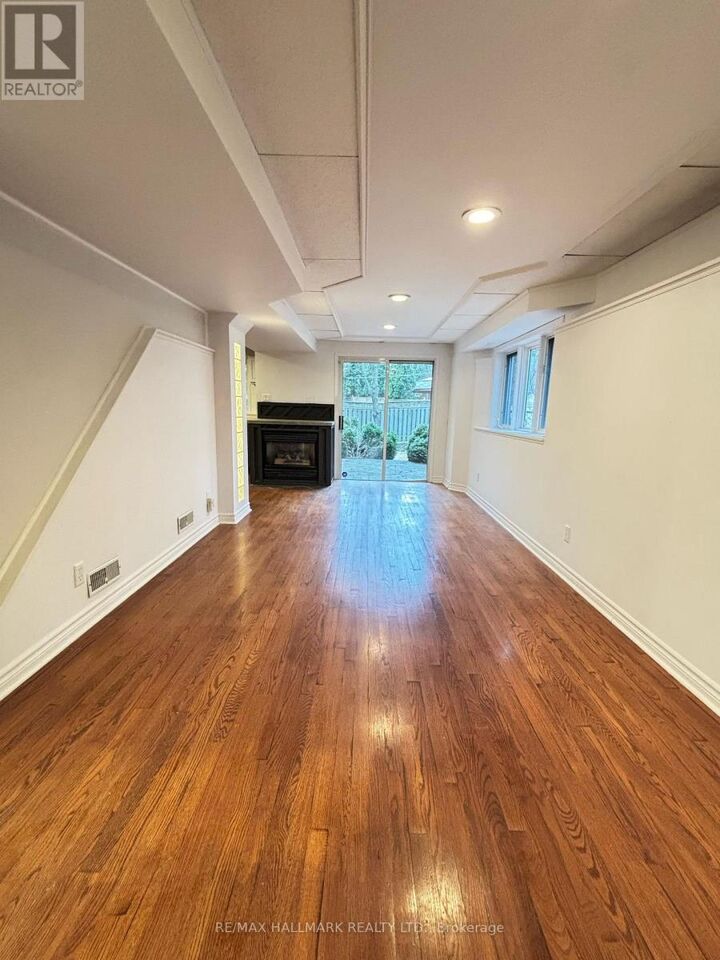 Property Photo:  410 Clearmeadow Boulevard  ON L3X 2C7 