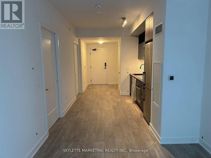 Property Photo: 70 Princess Street 1433 E ON M5A 0X6