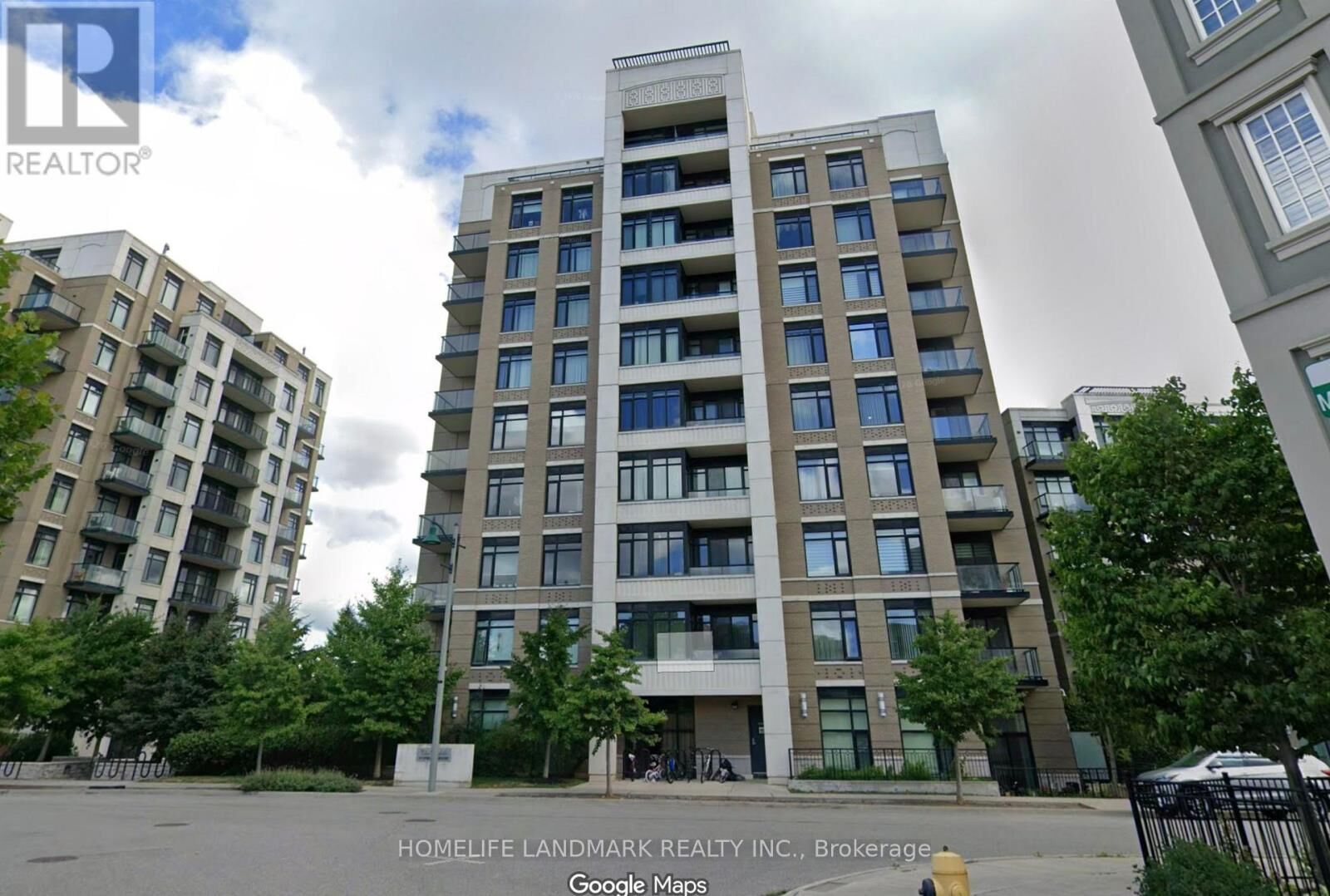 Property Photo: 111 Upper Duke Crescent 905 ON L6G 0C8