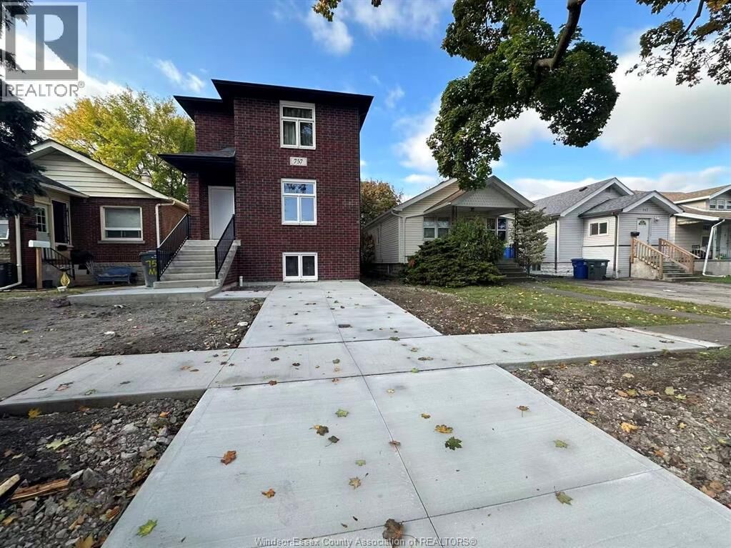 Property Photo:  757 Randolph Avenue Lower  ON N9B 2T7 