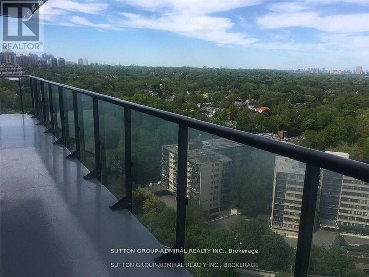 Property Photo:  825 Church Street 2105  ON M4W 3Z4 