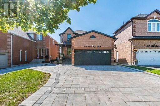Property Photo: 4738 Wild Rose Street ON L5M 5M6