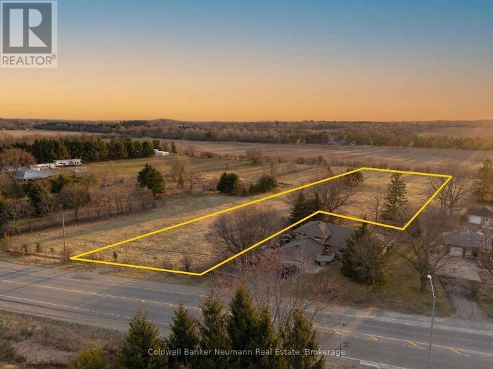 Photo de la propriété:  8011 7 Highway  ON N1H 6H8 
