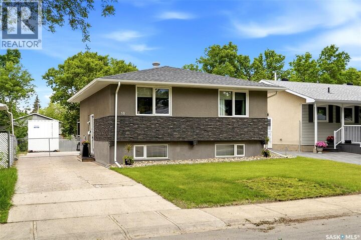 Property Photo:  18 Fisher Street  SK S4N 1N6 