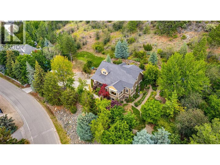 Property Photo: 677 Cypress Drive BC V1B 3Y5