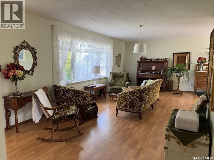 Property Photo:  107 Downey Street  SK S0G 4V0 
