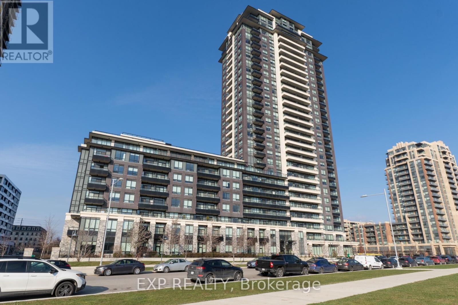 Property Photo:  15 Water Walk Drive 1610  ON L6G 0G2 