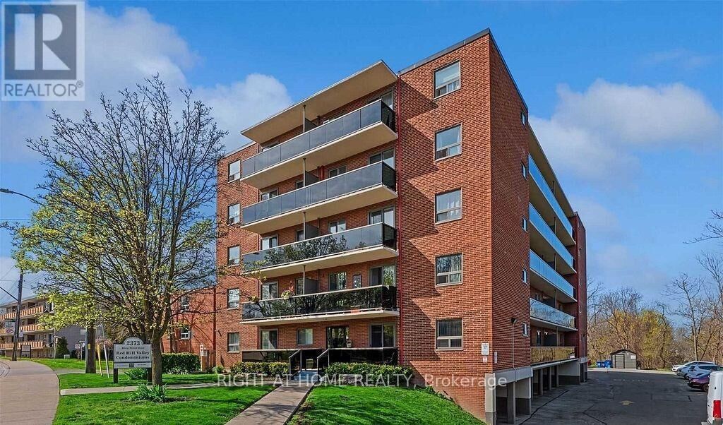 Property Photo: 2373 King Street East 26 ON L8K 1X9