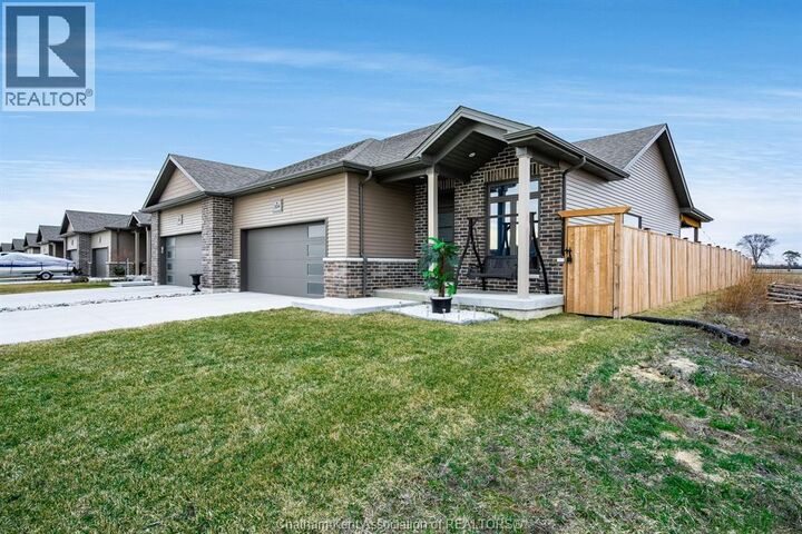 Property Photo: 304 Horizon Lane ON N7L 0G6