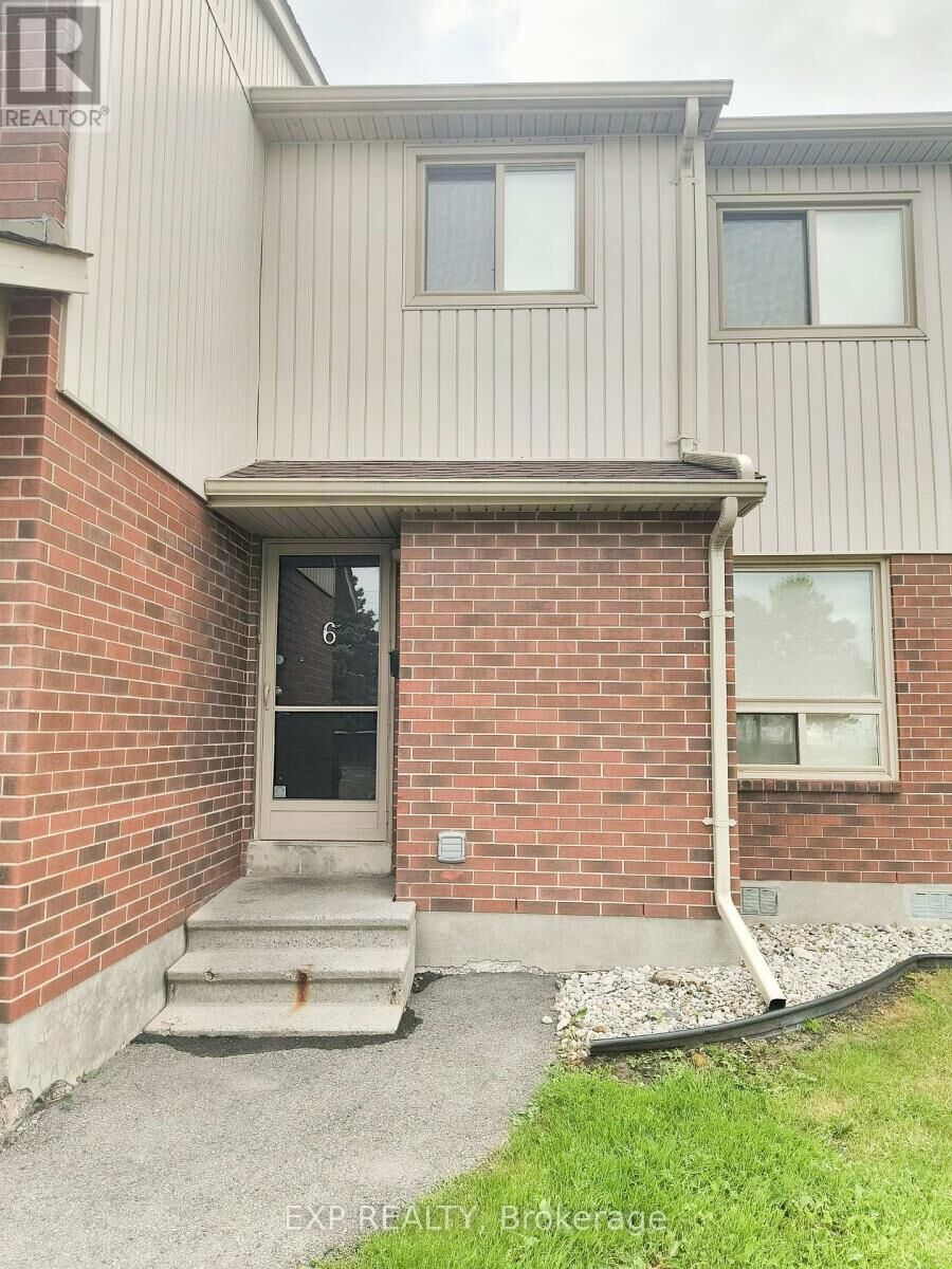 Property Photo:  971 Gulf Place 6  ON K1K 3X9 