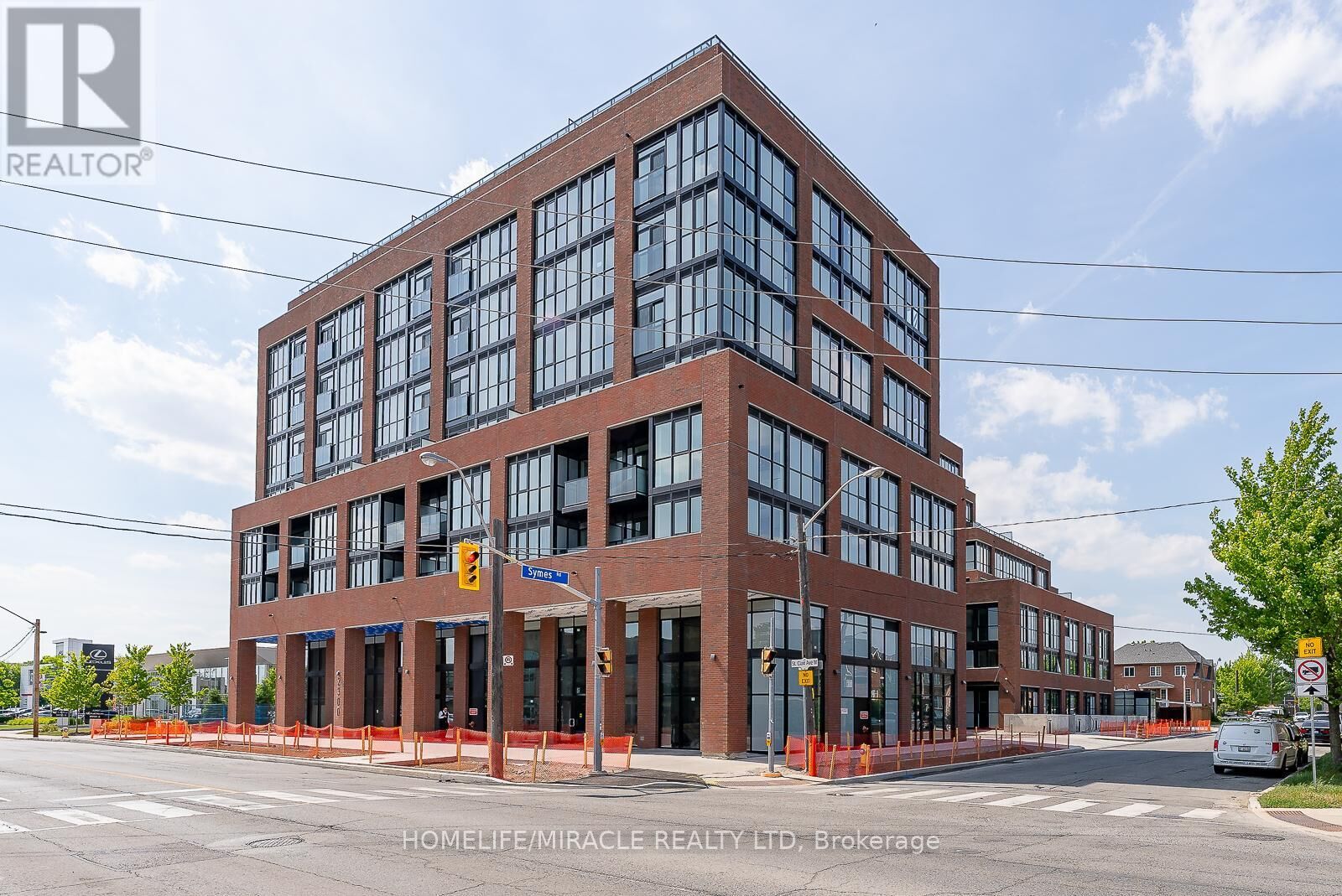 Property Photo: 2300 St. Clair Avenue West 311 ON M6N 0B3