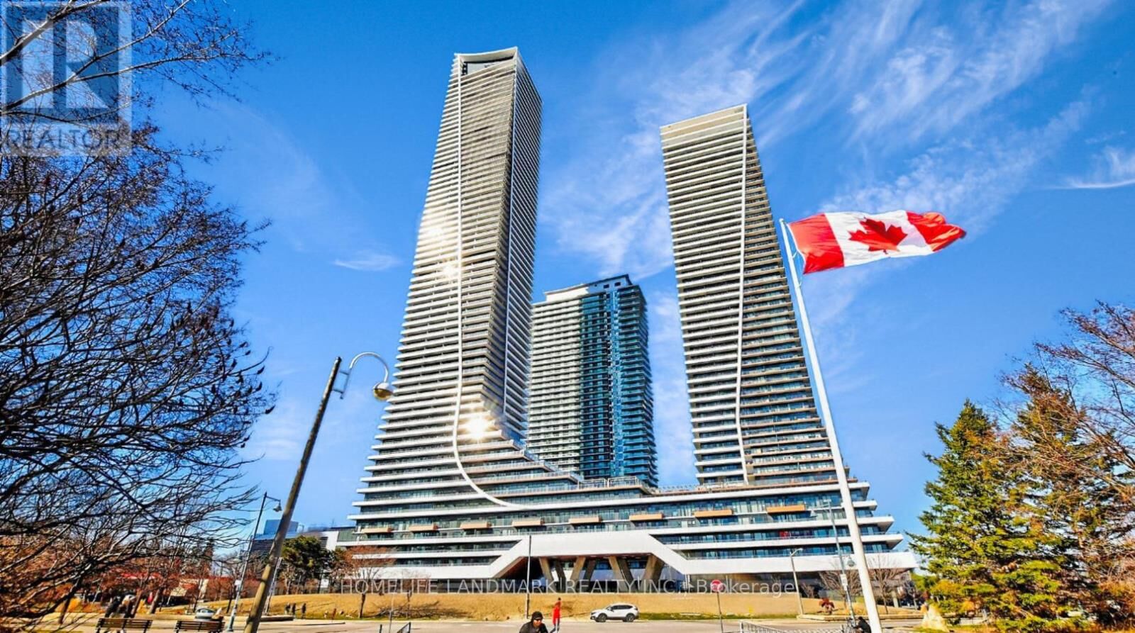 Property Photo:  30 Shore Breeze Drive 4811  ON M8V 0J1 