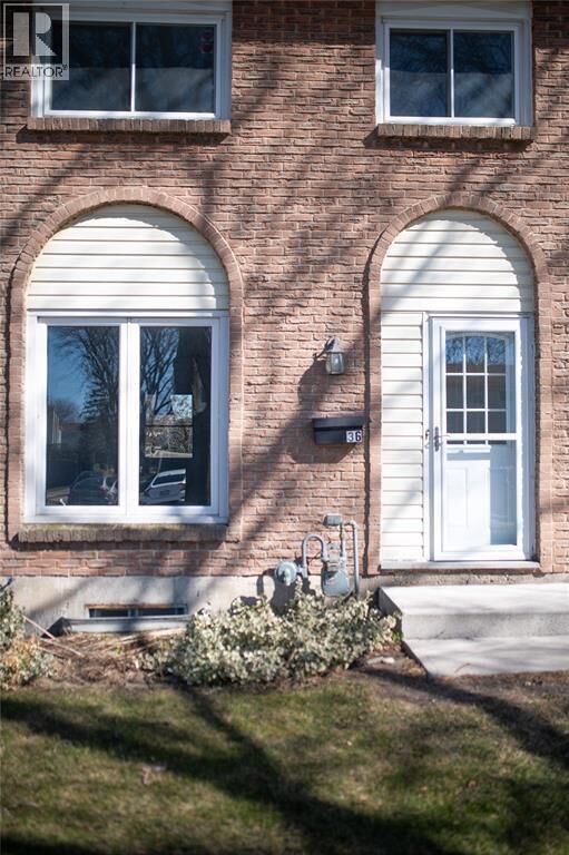 Property Photo: 27 Turner Drive 36 ON N7S 4R9