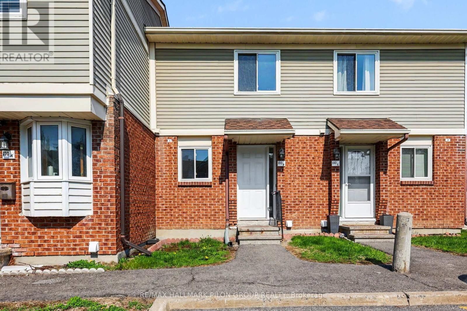 Property Photo:  110 Valley Stream Drive B  ON K2H 9E1 