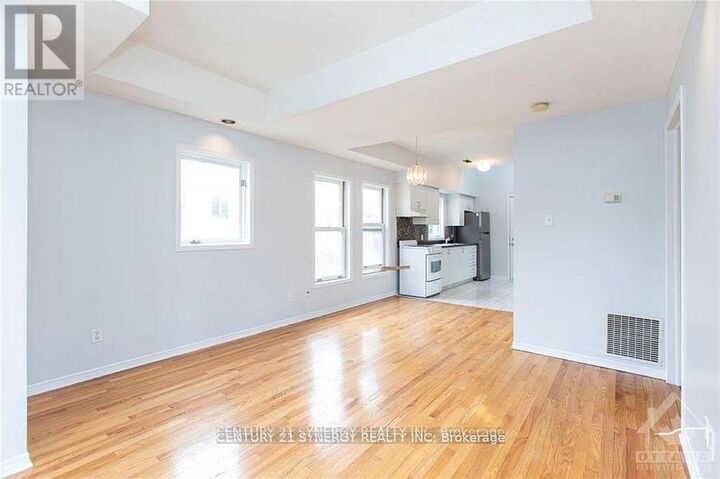 Property Photo:  450 Maclaren Street 11  ON K1R 5K6 