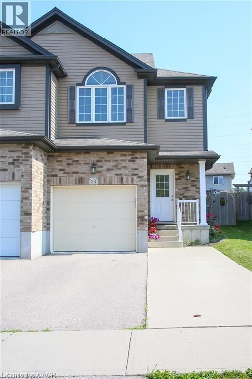 Property Photo:  13 Sorrento Street  ON N2R 0A4 