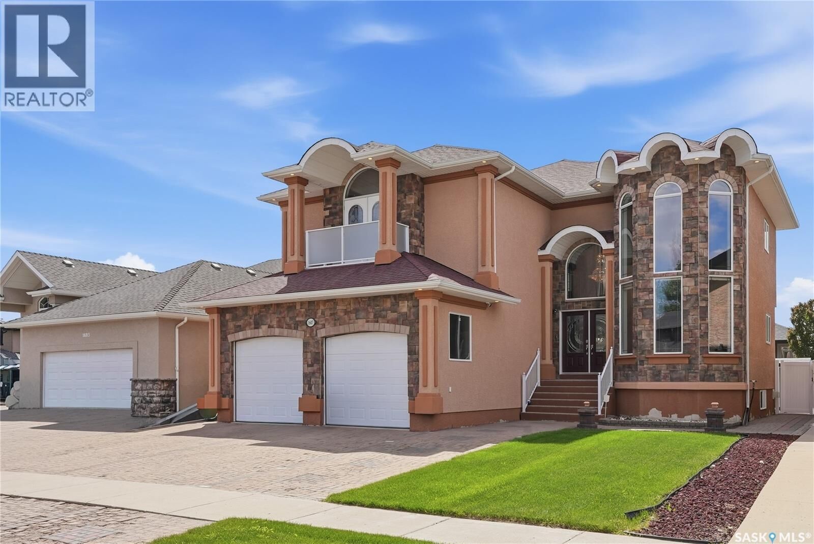 Property Photo:  1607 Stensrud Road  SK S7W 0C5 