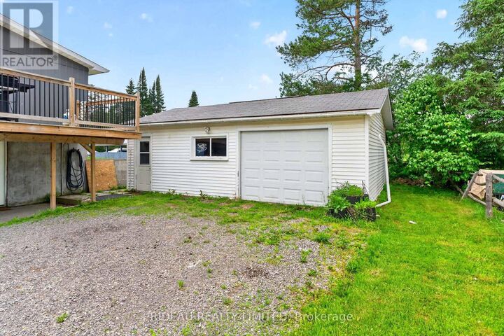 Property Photo:  654 Kitley Line 2 Road  ON K0G 1G0 