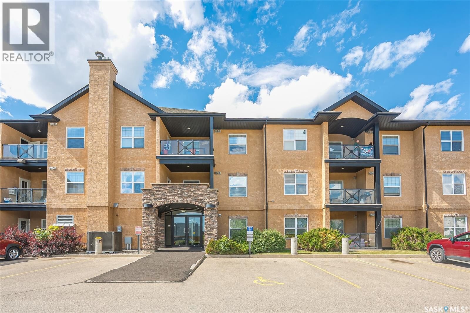 Property Photo:  116 326 Herold Road  SK S7V 0A2 