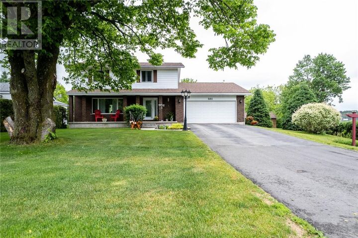 Property Photo: 584 Mead Boulevard ON P5E 1L8