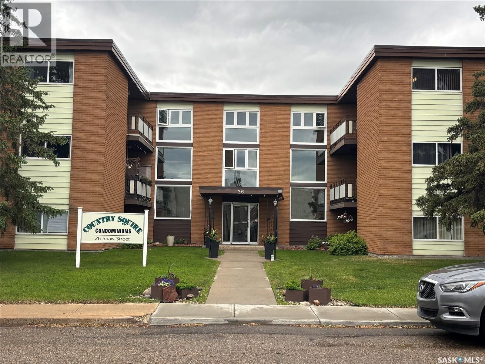 Property Photo:  13 26 Shaw Street  SK S4R 3M4 