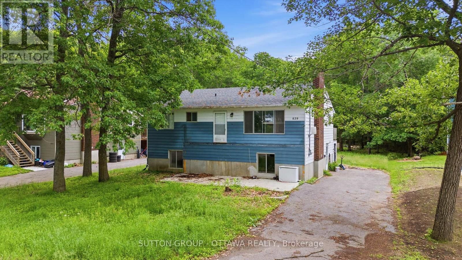Property Photo:  829 Bayview Drive  ON K0A 3M0 
