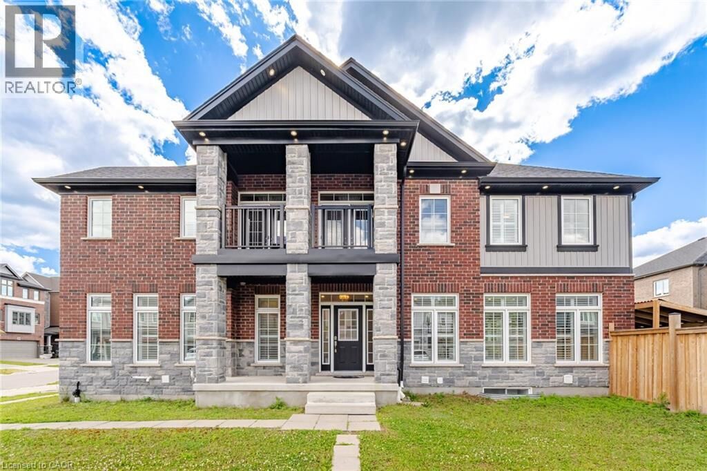 Property Photo:  127 Monarch Woods Drive  ON N2P 2Y9 