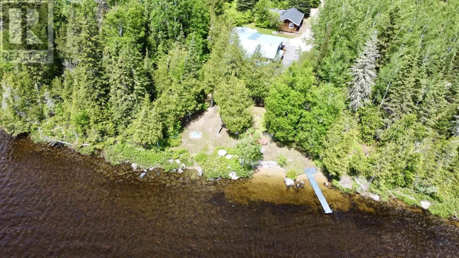 Property Photo: 523 Lyndale Rd ON P0M 3G0