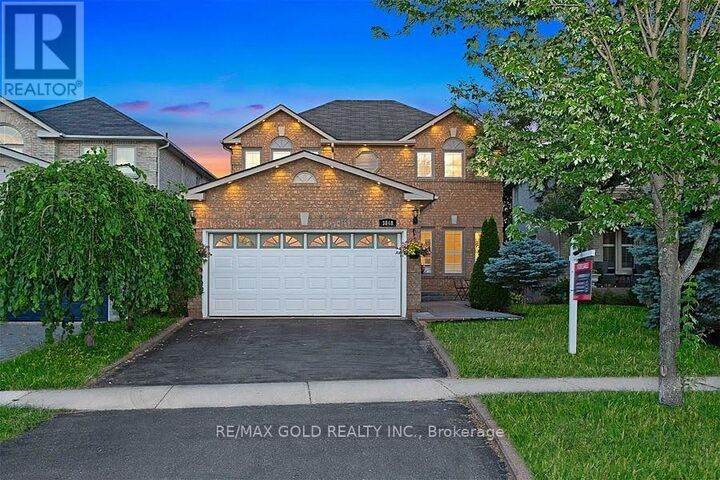 Property Photo:  3848 Periwinkle Crescent  ON L5N 6W8 