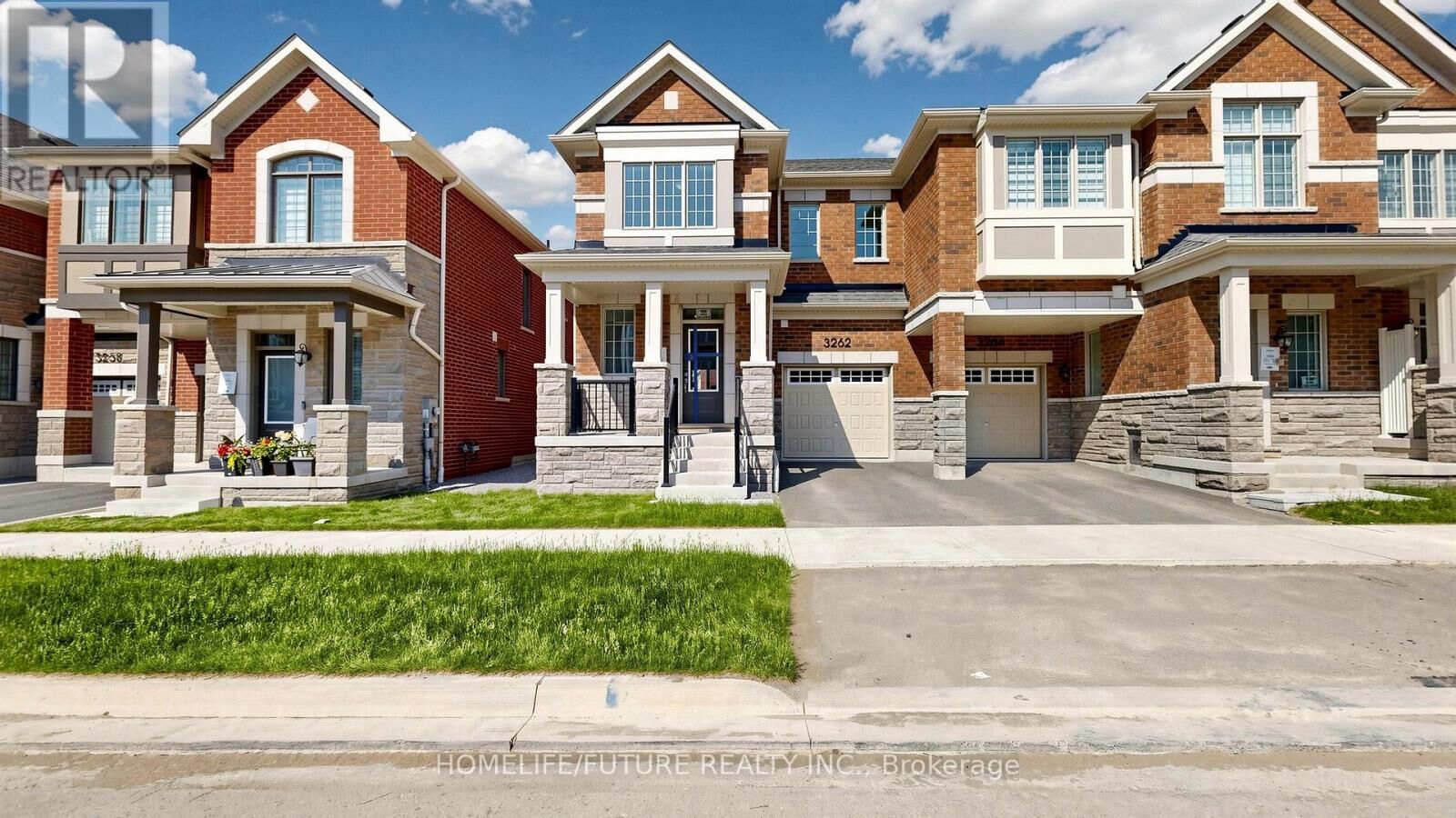 Property Photo: 3262 Brigadier Avenue ON L1X 0T1