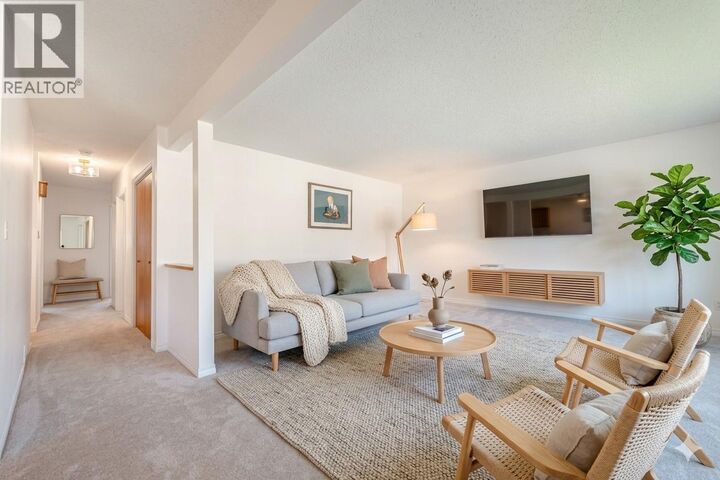 Property Photo: 815 Fourth Street East BC V0E 2S0