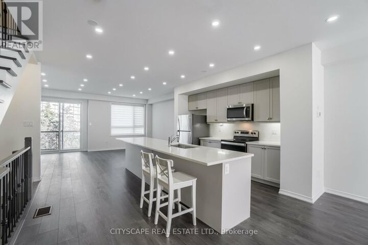 Property Photo:  3 Woodstream Drive  ON M9W 0G1 