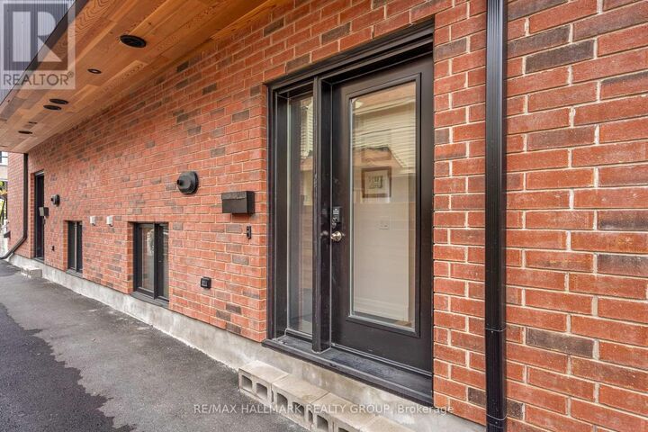 Property Photo:  130 Glenora Street 2B  ON K1S 1J3 