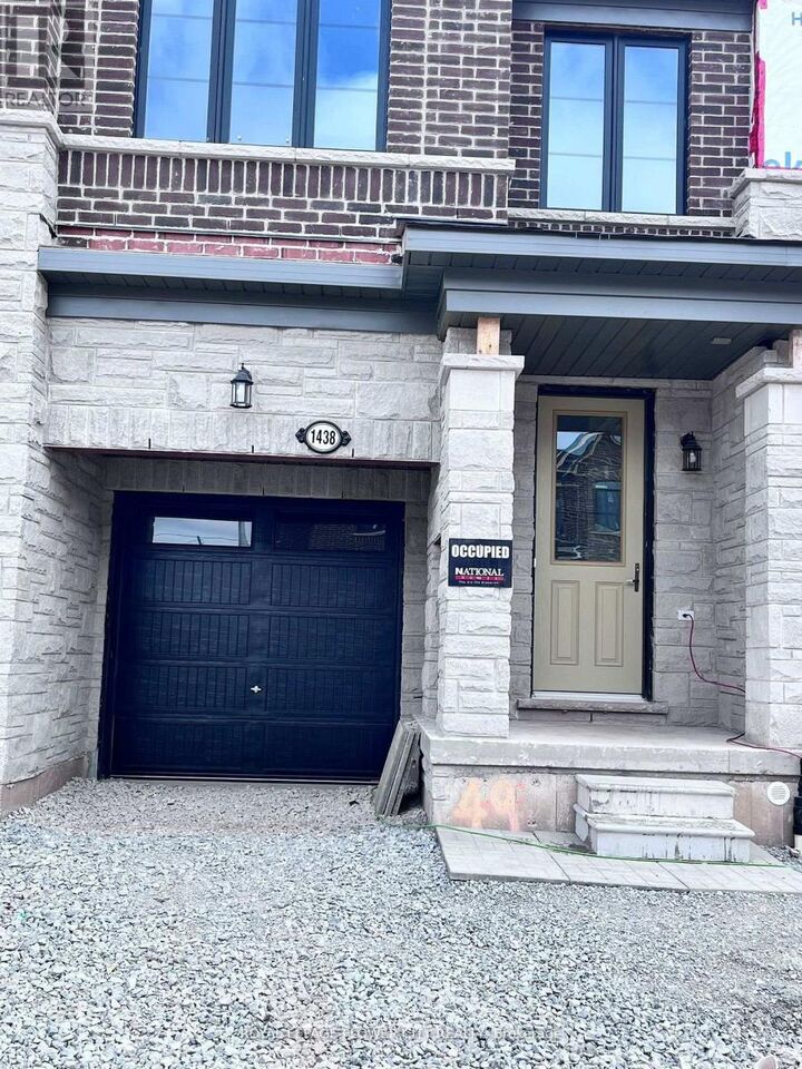 Property Photo: 1438 Almonte Drive ON L7P 3A6